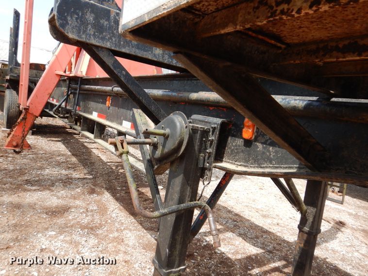 image for item IQ9524 1978 Daco log trailer