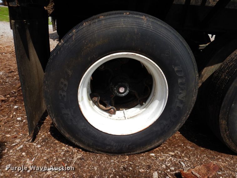 image for item IQ9524 1978 Daco log trailer