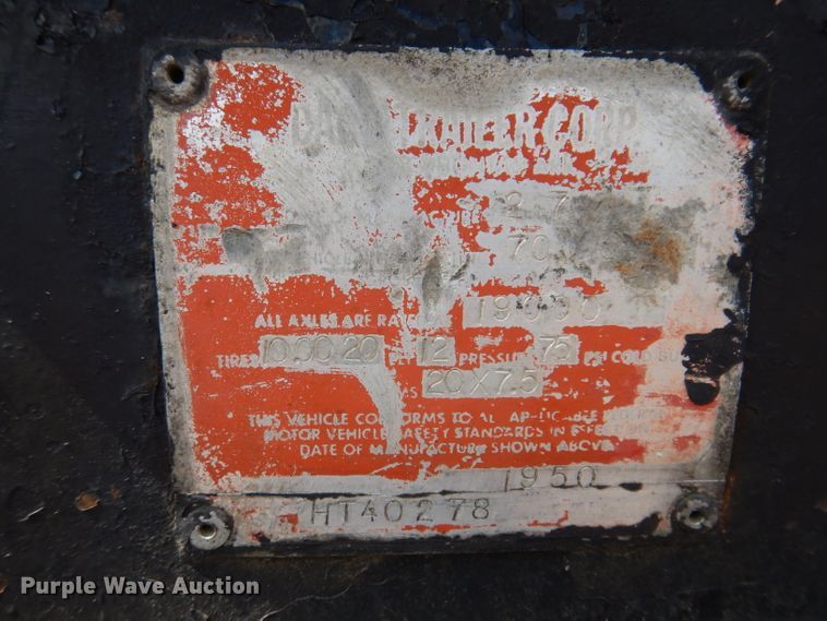 image for item IQ9524 1978 Daco log trailer