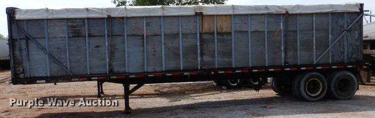 image for item IQ9525 1975 Delta  flatbed trailer