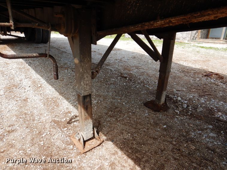 image for item IQ9525 1975 Delta  flatbed trailer