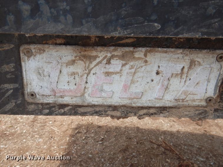 image for item IQ9525 1975 Delta  flatbed trailer