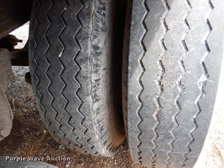 image for item IQ9525 1975 Delta  flatbed trailer