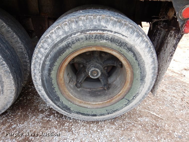 image for item IQ9525 1975 Delta  flatbed trailer