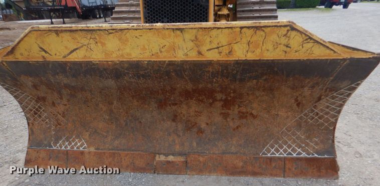 image for item IQ9526 1990 Caterpillar D4H Series II  dozer