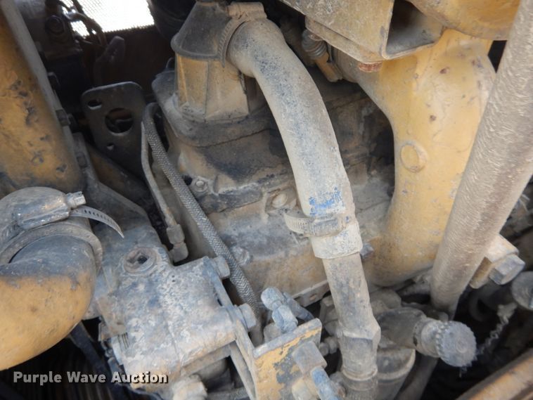 image for item IQ9526 1990 Caterpillar D4H Series II  dozer