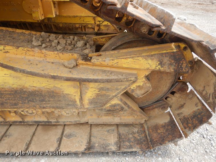 image for item IQ9526 1990 Caterpillar D4H Series II  dozer