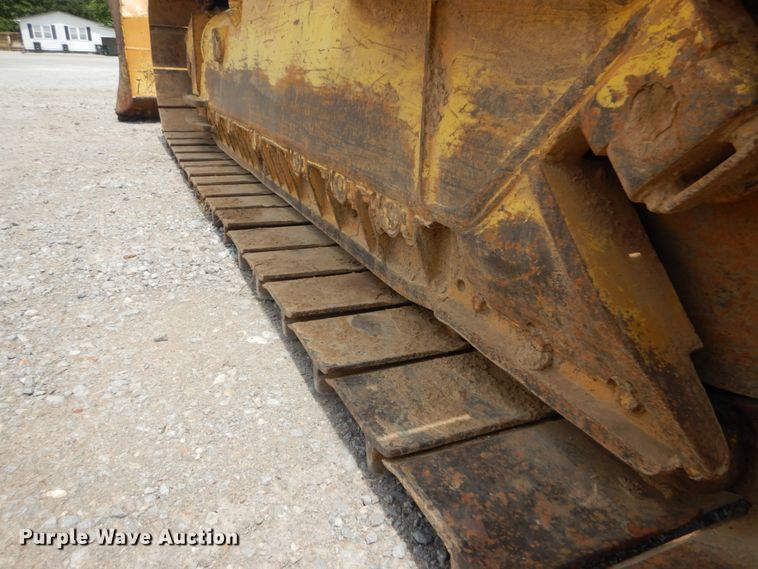 image for item IQ9526 1990 Caterpillar D4H Series II  dozer
