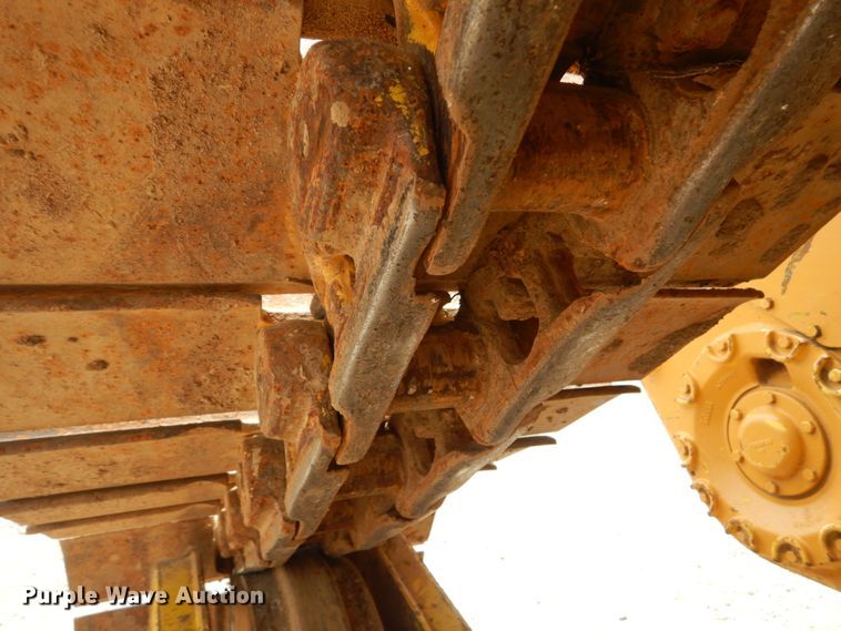 image for item IQ9526 1990 Caterpillar D4H Series II  dozer