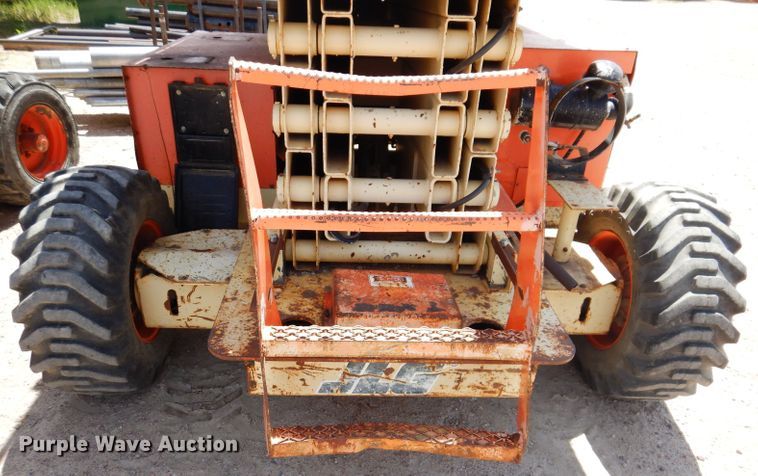 image for item IQ9547 1997 JLG 33RTS  scissor lift