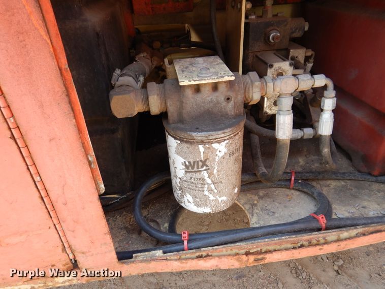 image for item IQ9547 1997 JLG 33RTS  scissor lift