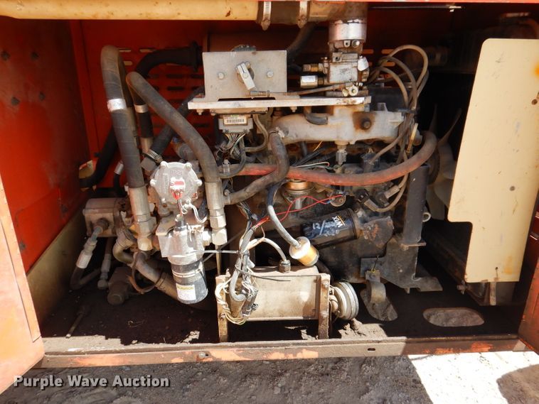 image for item IQ9547 1997 JLG 33RTS  scissor lift