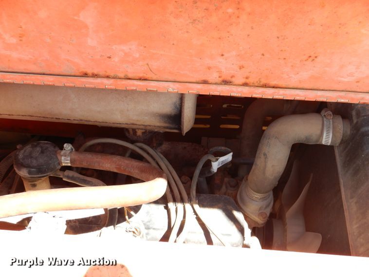 image for item IQ9547 1997 JLG 33RTS  scissor lift