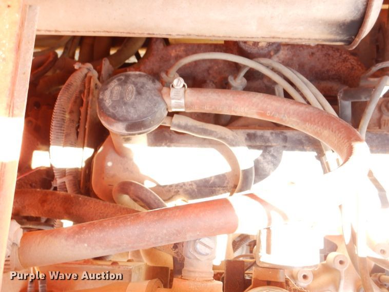 image for item IQ9547 1997 JLG 33RTS  scissor lift