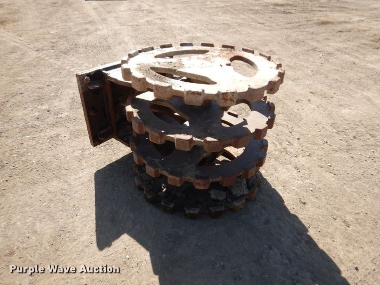image for item IQ9554 Excavator compaction wheel
