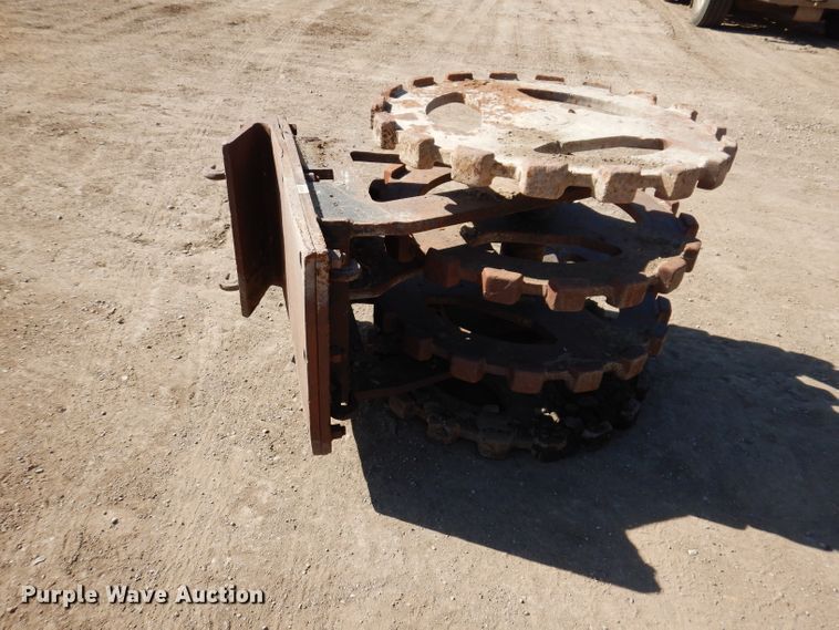 image for item IQ9554 Excavator compaction wheel