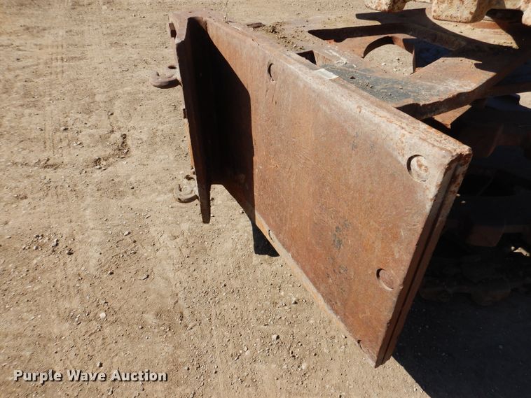 image for item IQ9554 Excavator compaction wheel