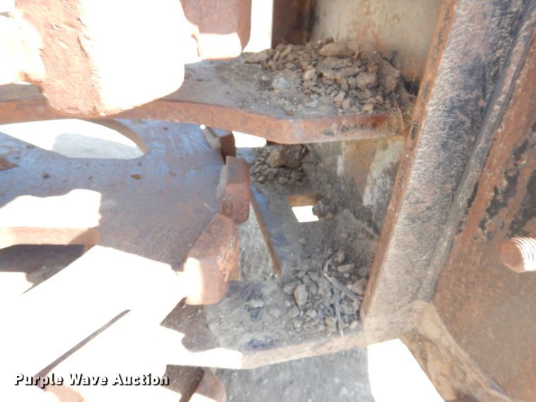 image for item IQ9554 Excavator compaction wheel