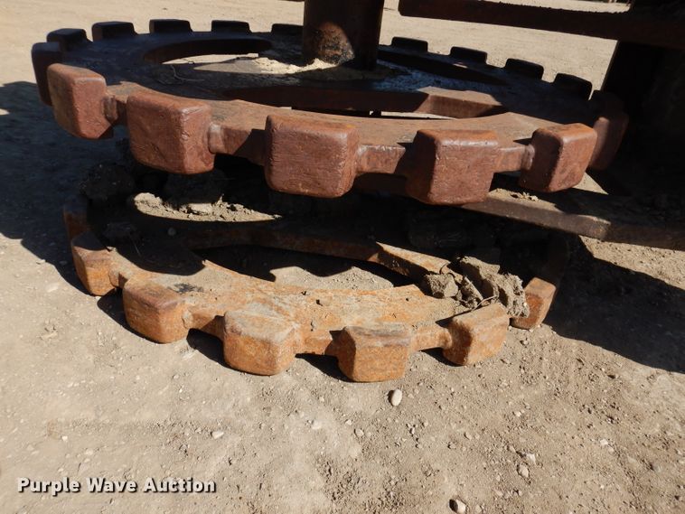 image for item IQ9554 Excavator compaction wheel