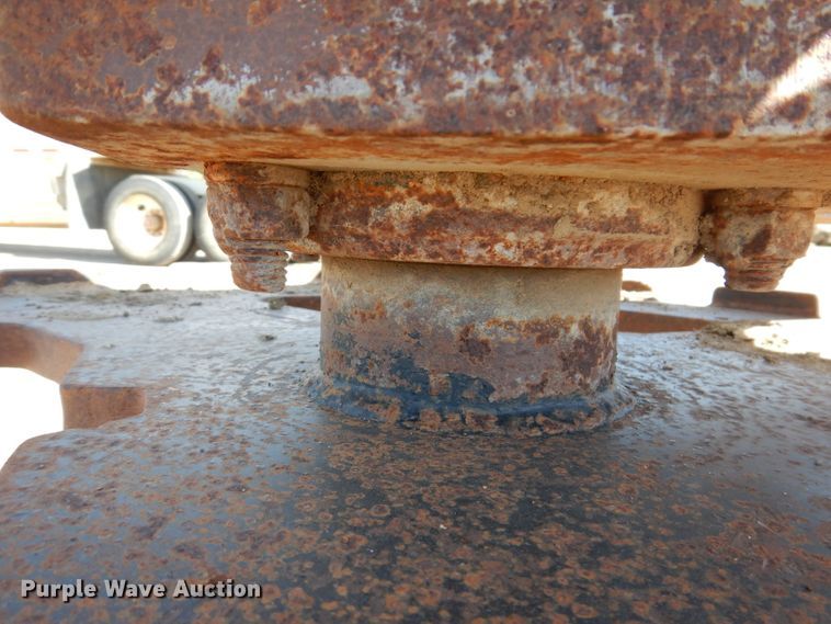 image for item IQ9554 Excavator compaction wheel