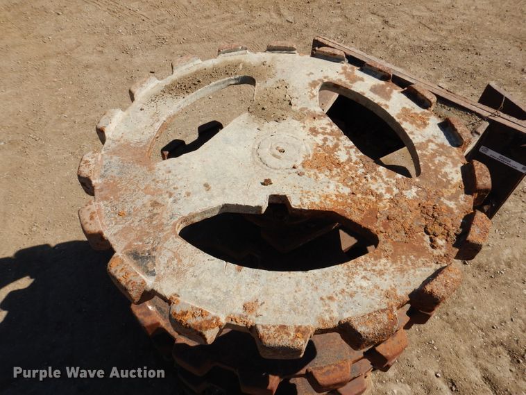 image for item IQ9554 Excavator compaction wheel