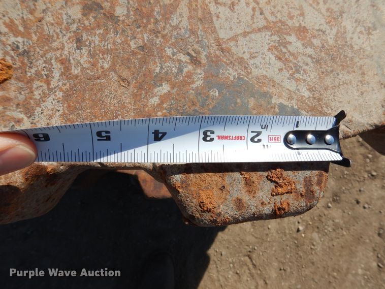 image for item IQ9554 Excavator compaction wheel