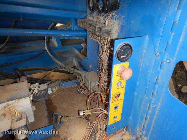 image for item IQ9557 Up Right  SL30 scissor lift