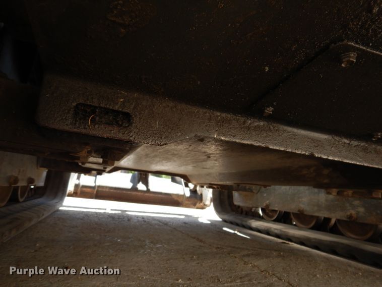 image for item IQ9559 2000 Bobcat 864  tracked skid steer loader