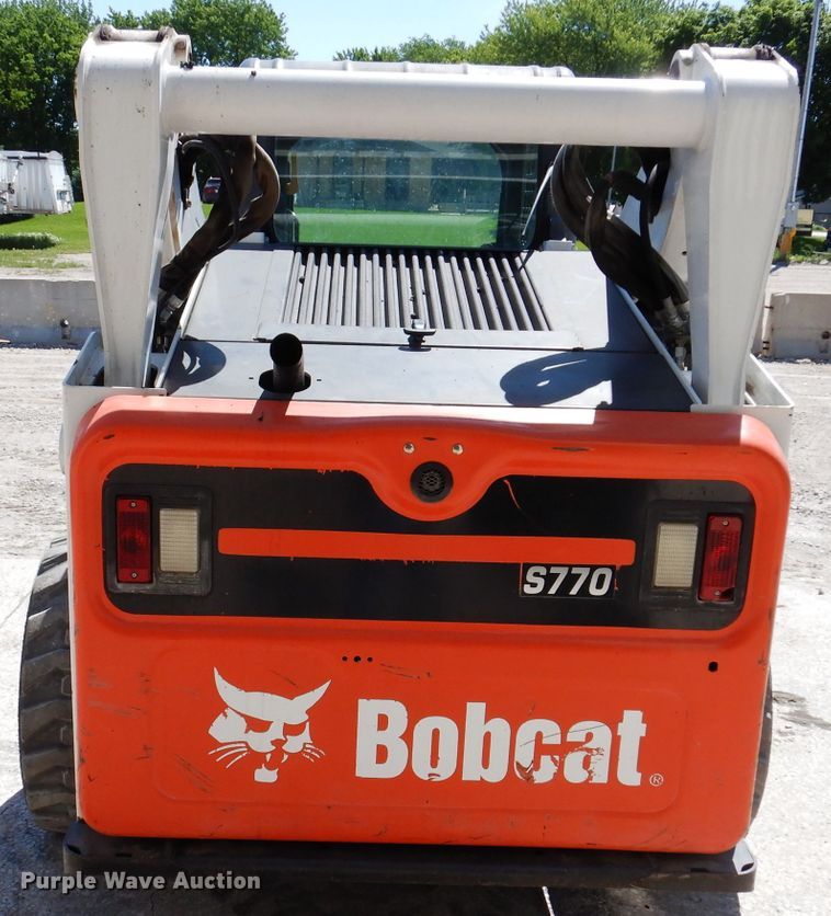 image for item IQ9560 2011 Bobcat S770  skid steer loader