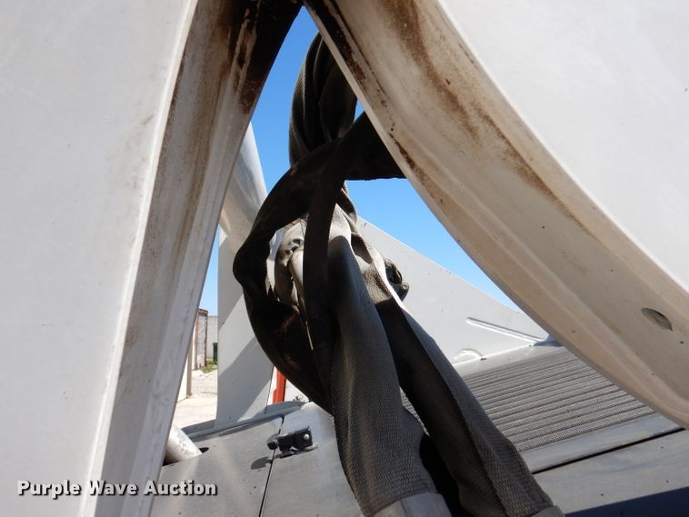 image for item IQ9560 2011 Bobcat S770  skid steer loader