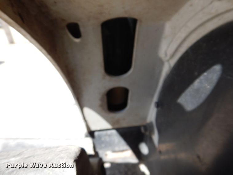 image for item IQ9560 2011 Bobcat S770  skid steer loader