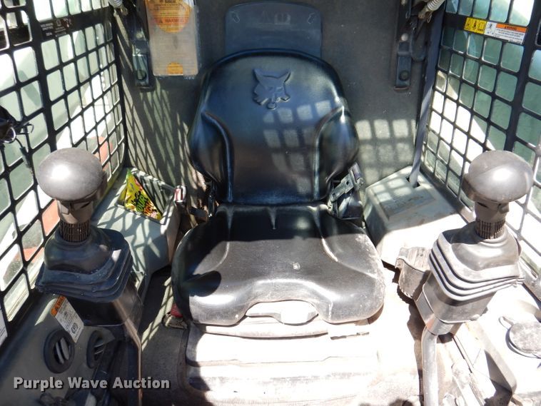 image for item IQ9560 2011 Bobcat S770  skid steer loader