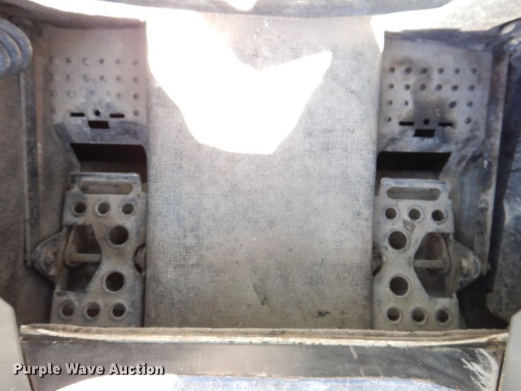 image for item IQ9560 2011 Bobcat S770  skid steer loader