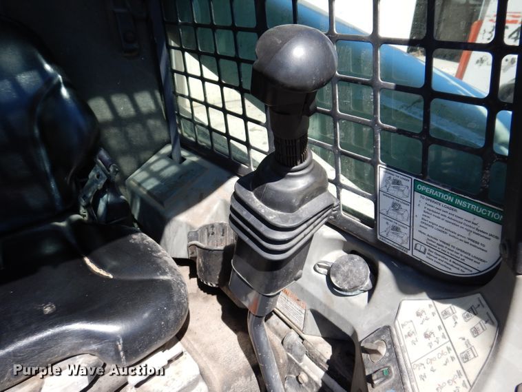 image for item IQ9560 2011 Bobcat S770  skid steer loader