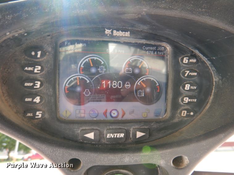 image for item IQ9560 2011 Bobcat S770  skid steer loader