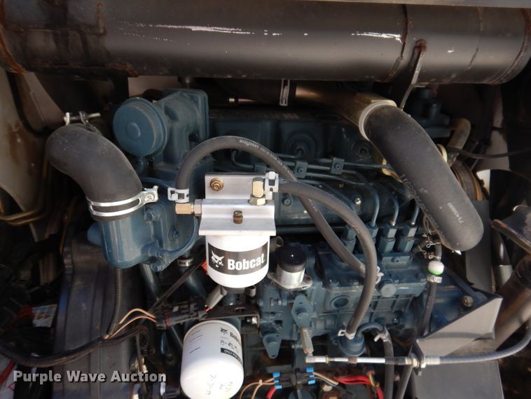image for item IQ9560 2011 Bobcat S770  skid steer loader