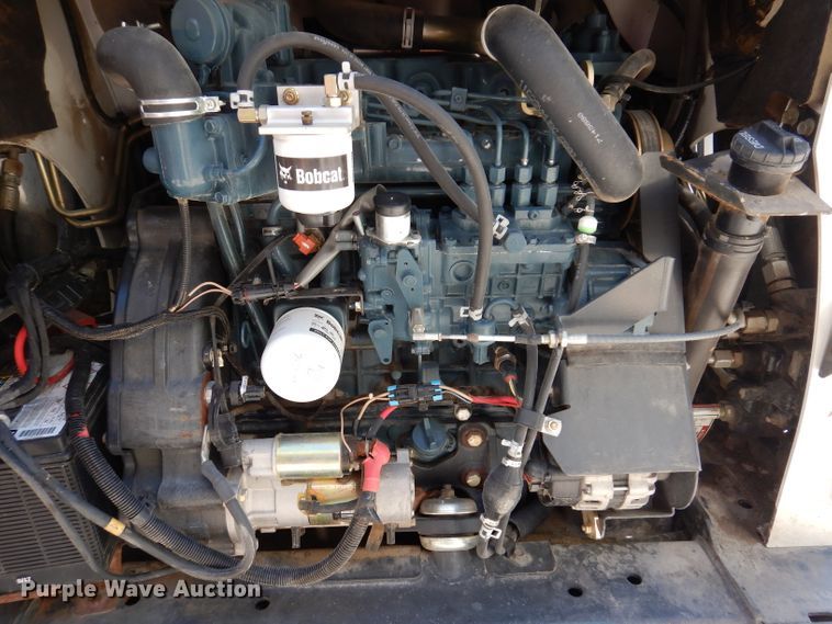 image for item IQ9560 2011 Bobcat S770  skid steer loader