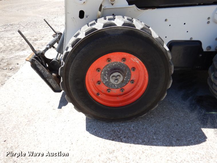 image for item IQ9560 2011 Bobcat S770  skid steer loader