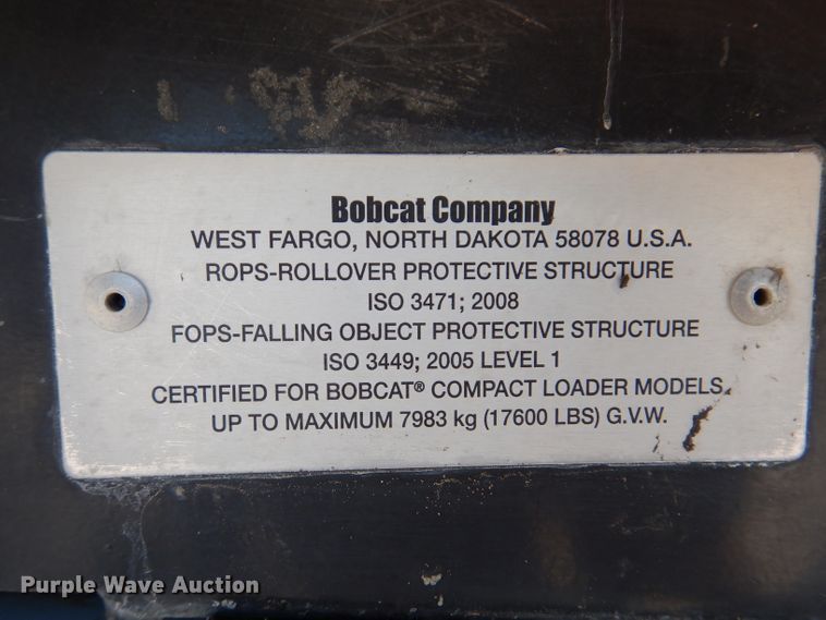 image for item IQ9560 2011 Bobcat S770  skid steer loader