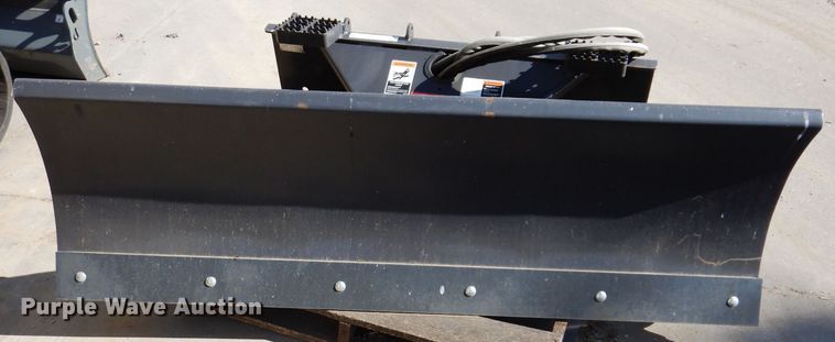 image for item IQ9562 FFC 173355  72"W skid steer snow plow