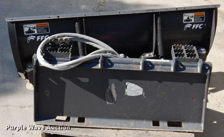 image for item IQ9562 FFC 173355  72"W skid steer snow plow