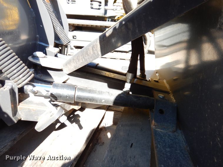 image for item IQ9562 FFC 173355  72"W skid steer snow plow