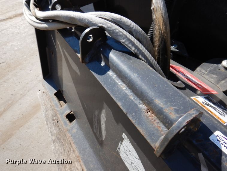 image for item IQ9562 FFC 173355  72"W skid steer snow plow