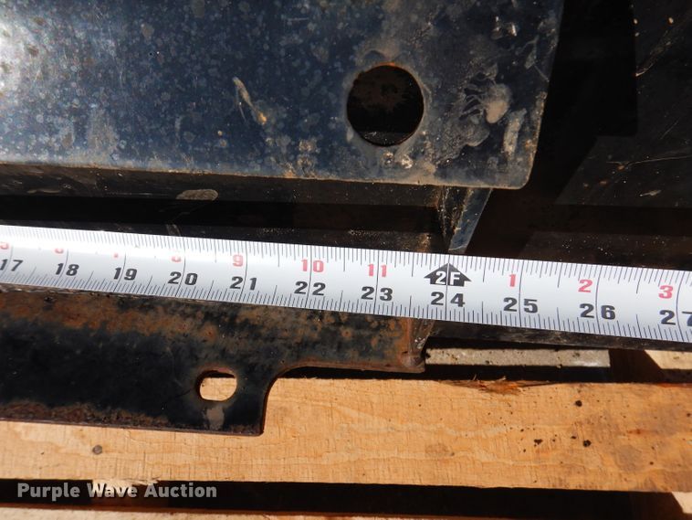 image for item IQ9563 Bradco 107783  45"W loader bucket