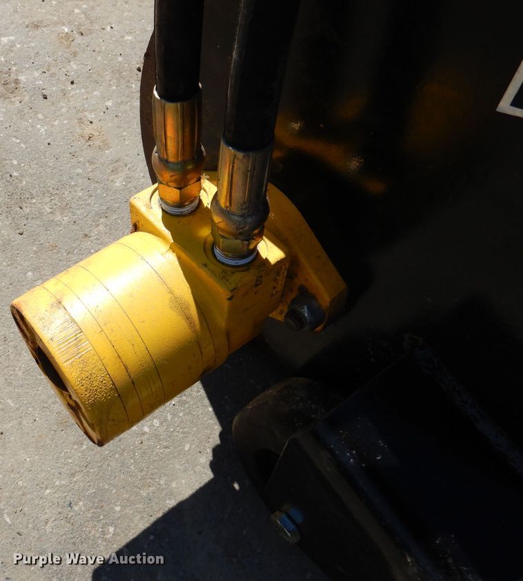 image for item IQ9564 Mccullough 1500  40"W backfill auger