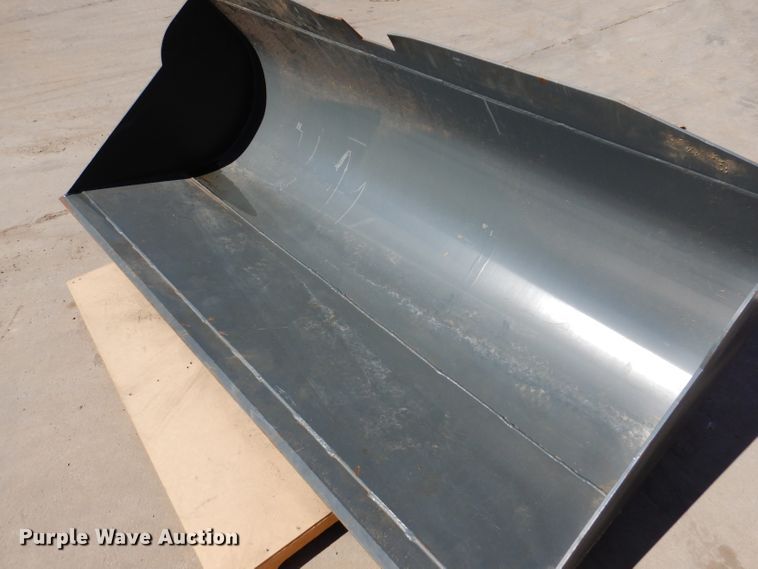 image for item IQ9568 2010 Weideman 1000227942 83"W bucket