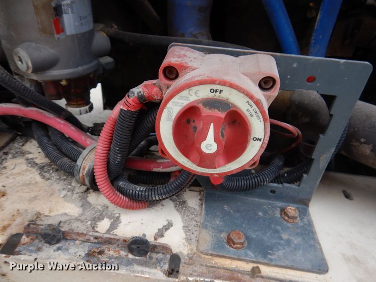 image for item IQ9571 2014 Cummins QSG12 CM2350 G110  generator