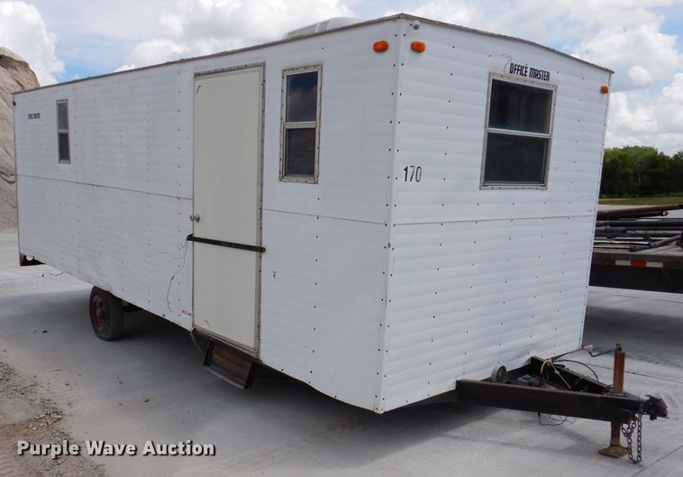 image for item IQ9575 1999 Independent Trailer Office Master  job trailer