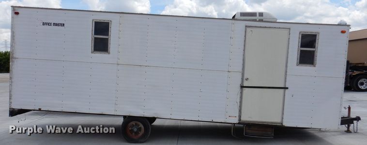 image for item IQ9575 1999 Independent Trailer Office Master  job trailer