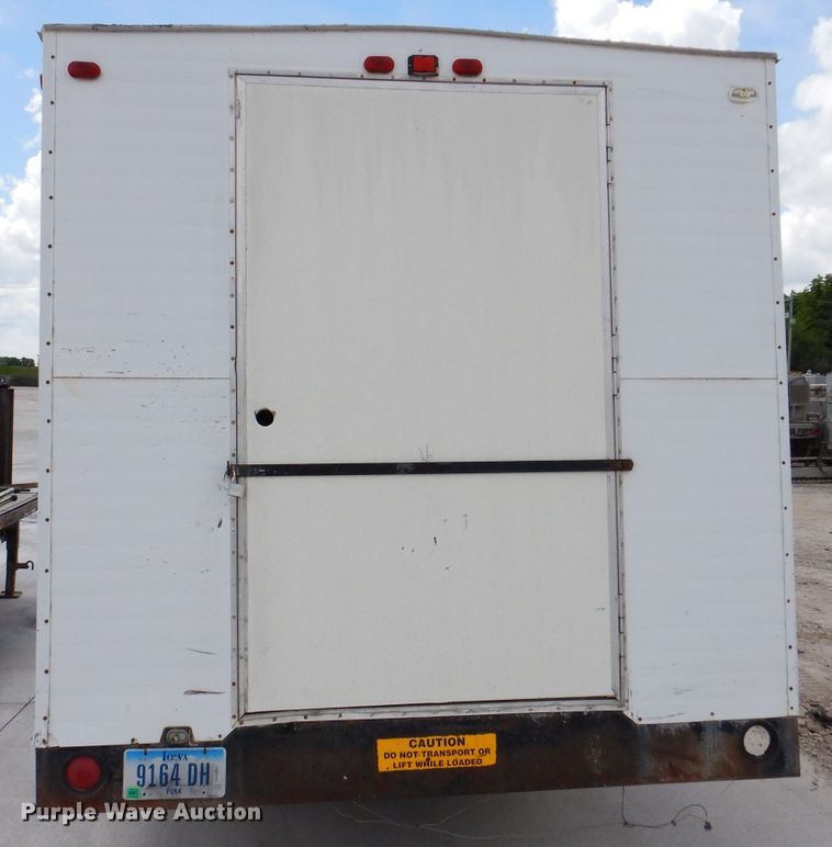 image for item IQ9575 1999 Independent Trailer Office Master  job trailer